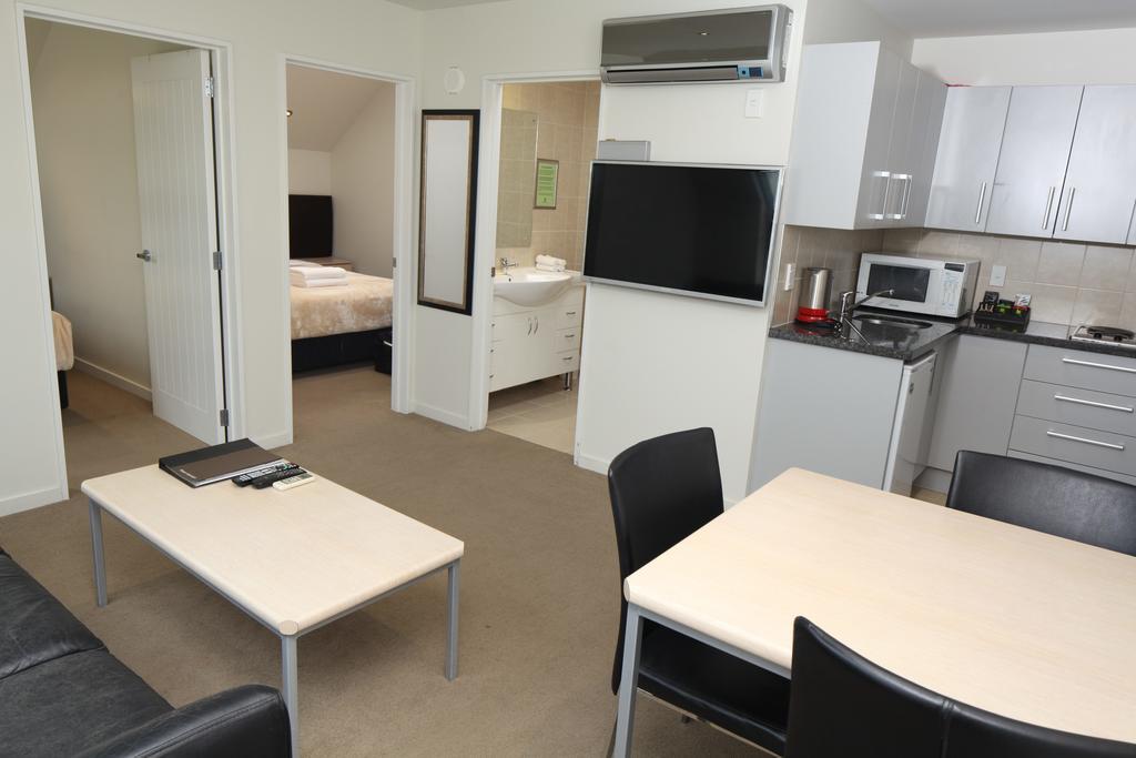 Alpha Motel
