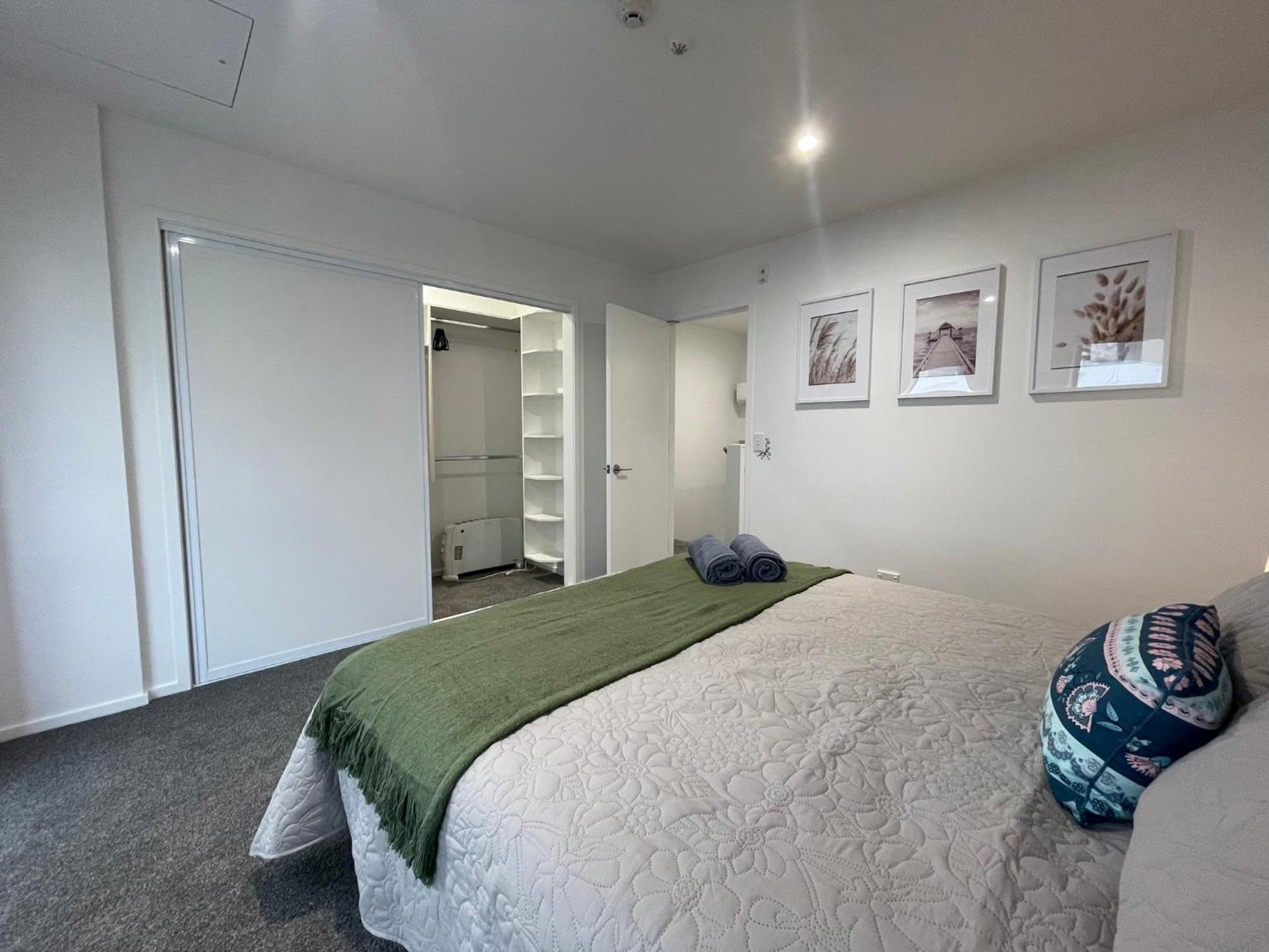 Luxury Cbd 2 Bed Near Riverside Market Free Parking! Apartment *