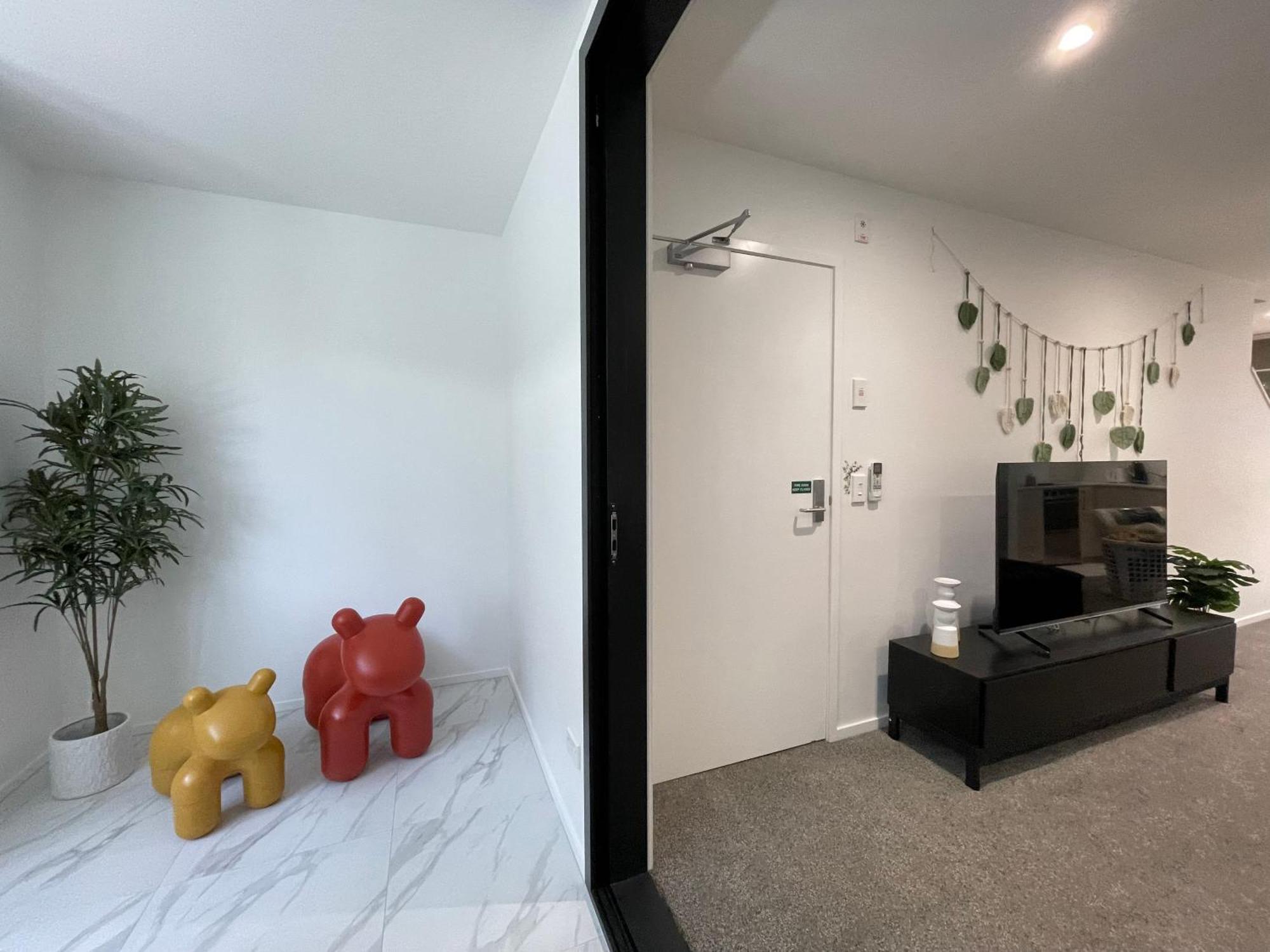 Luxury Cbd 2 Bed Near Riverside Market Free Parking! Christchurch