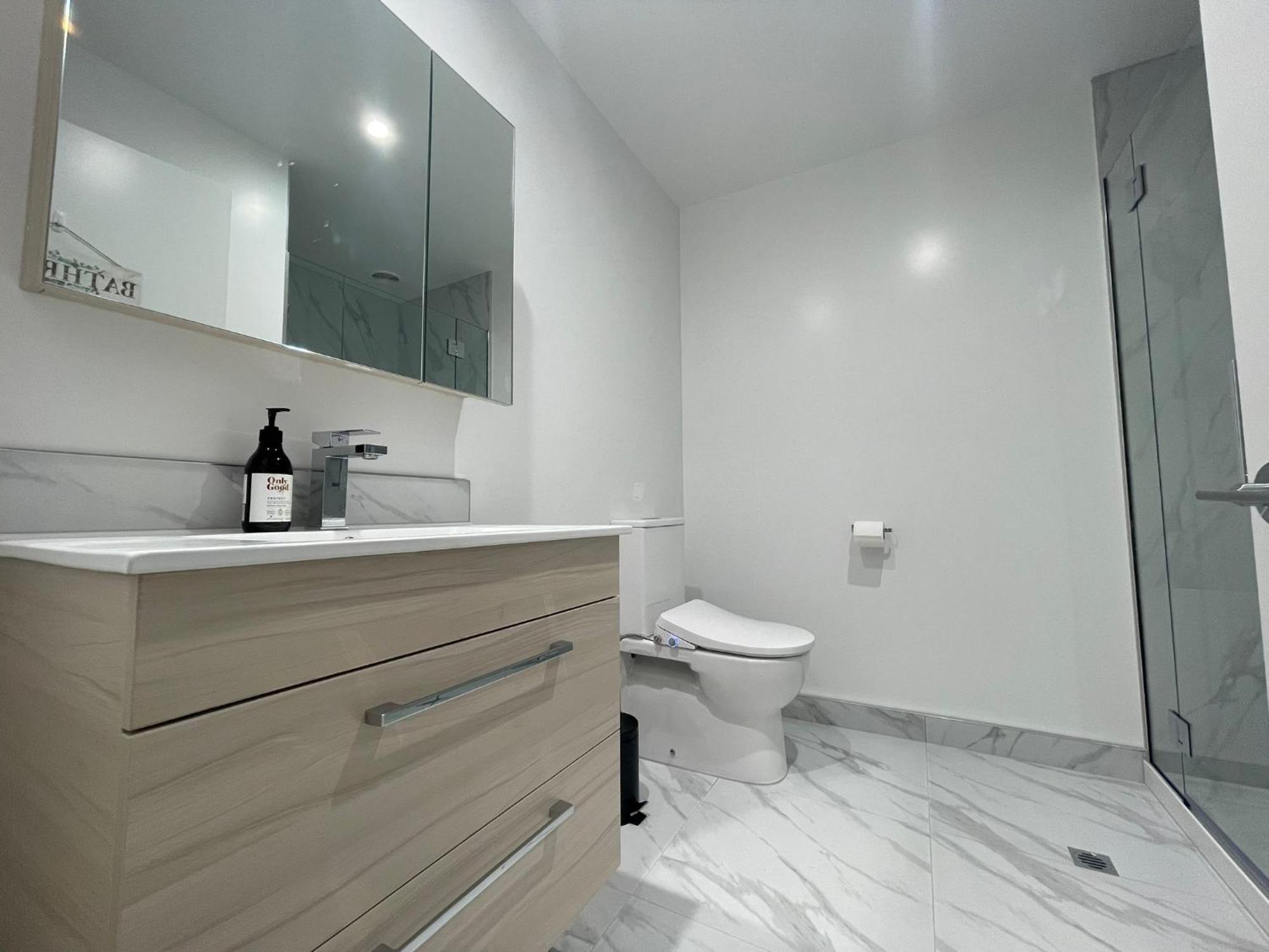 Luxury Cbd 2 Bed Near Riverside Market Free Parking! Christchurch