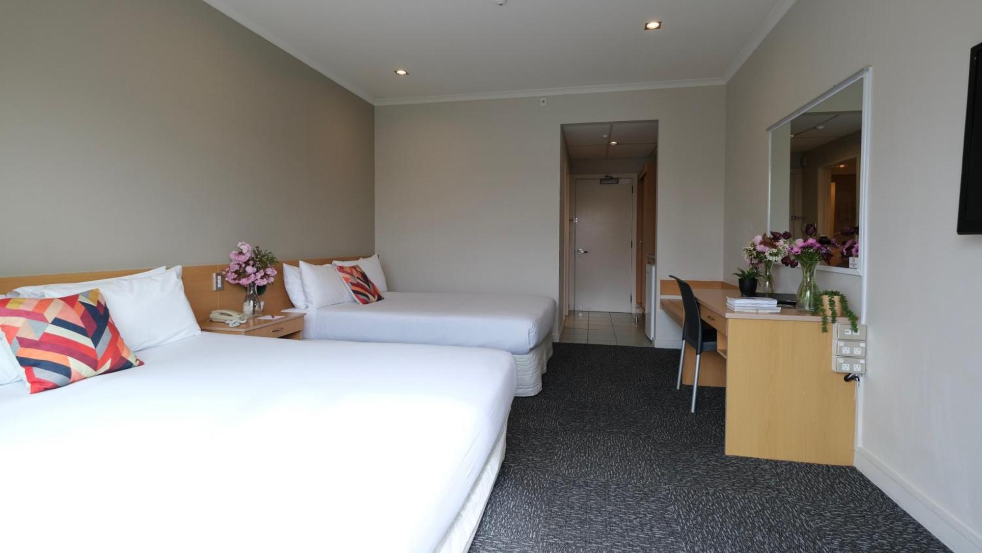 Hotel The Garden Christchurch