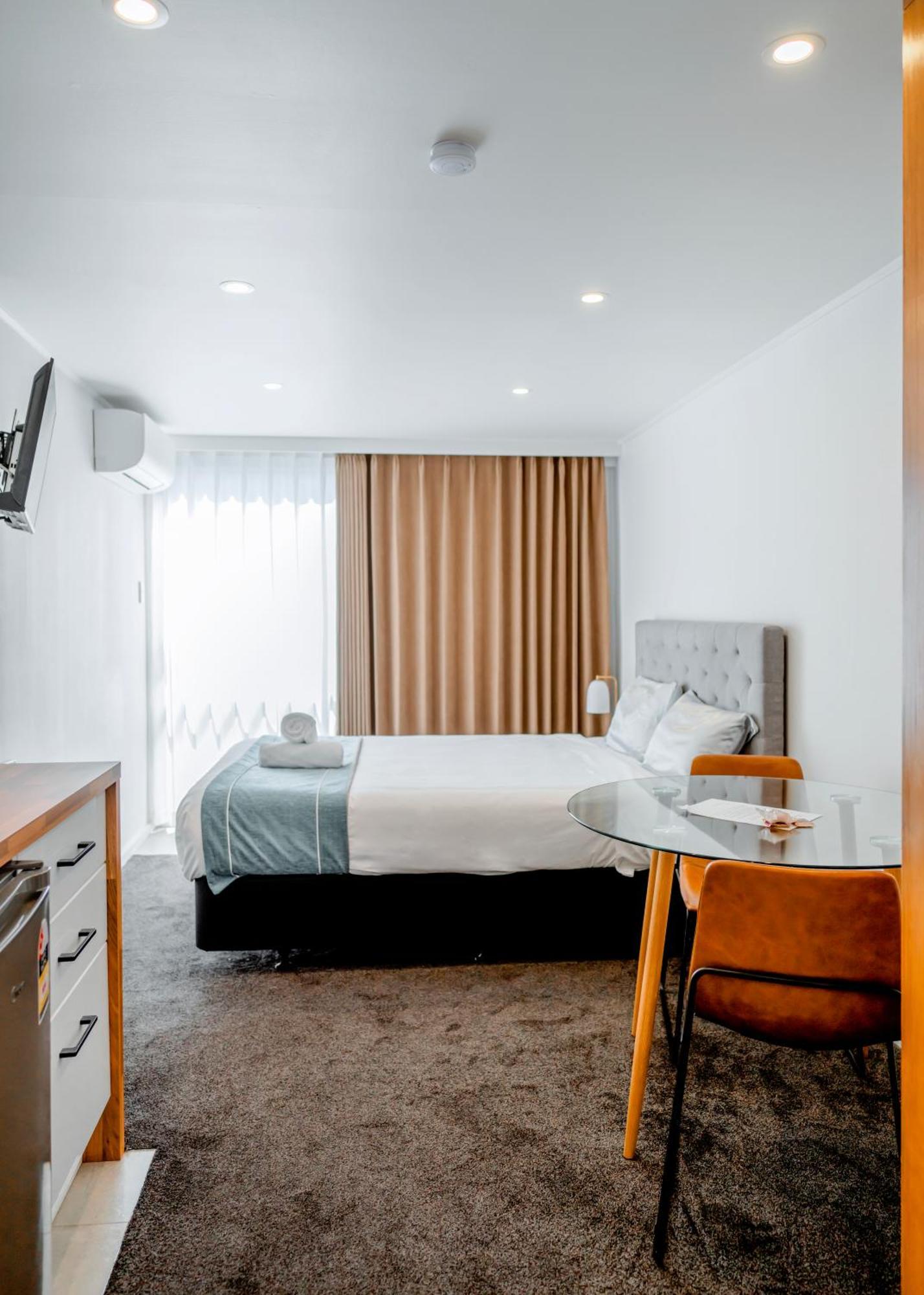 Merivale Court &