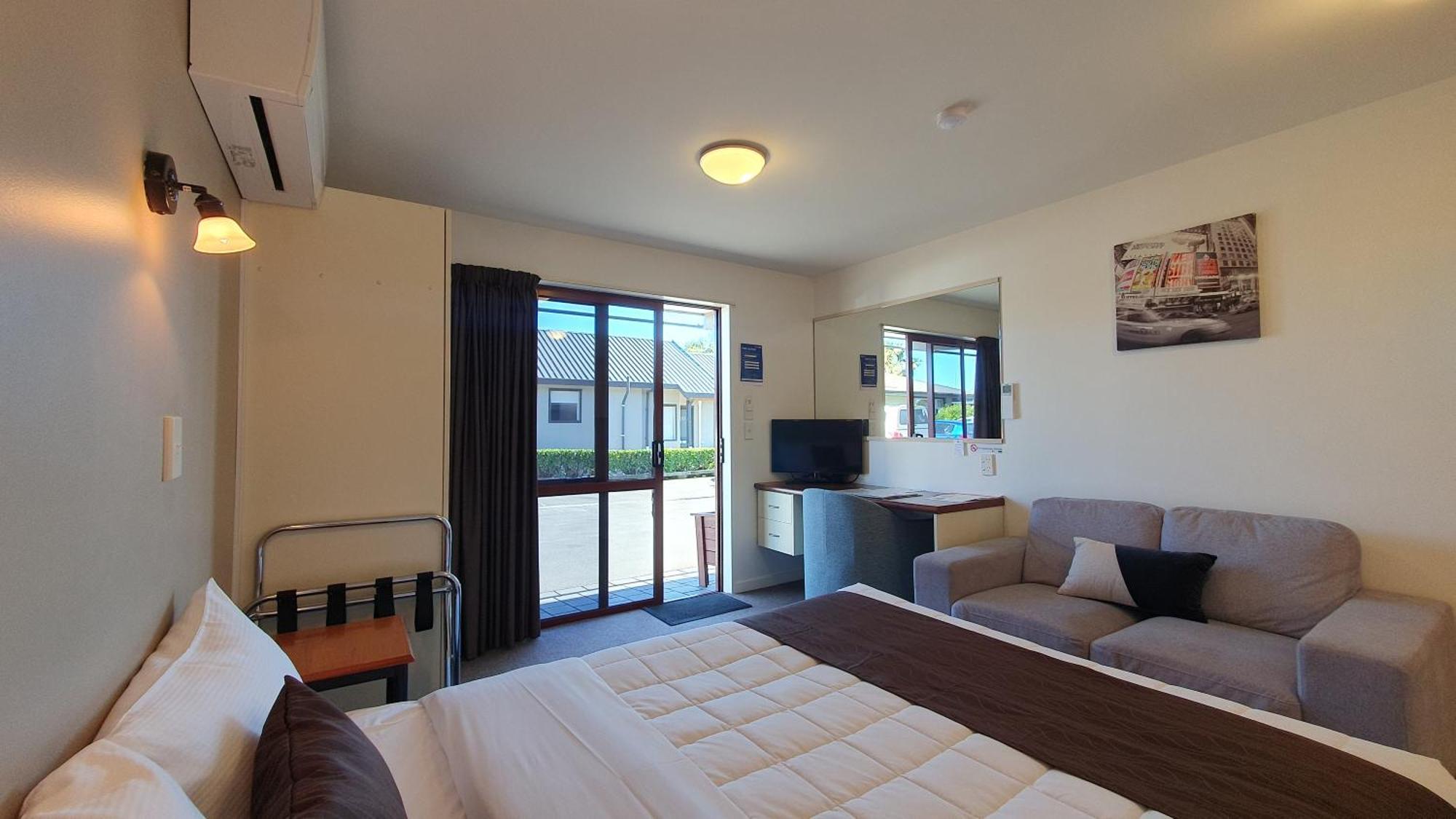 Motel Airways