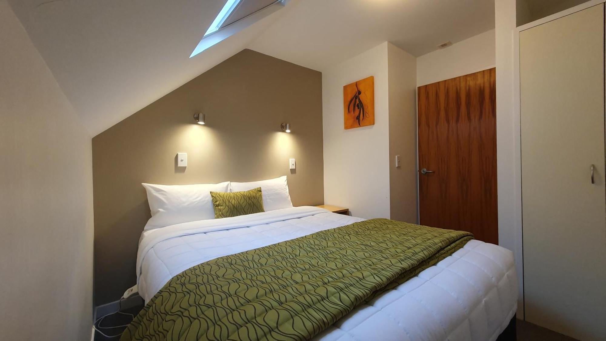 Motel Airways