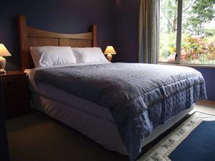 Shamrock Garden Airport Bed & Breakfast