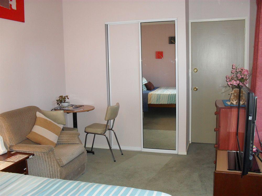 Purple-der House 3* Christchurch