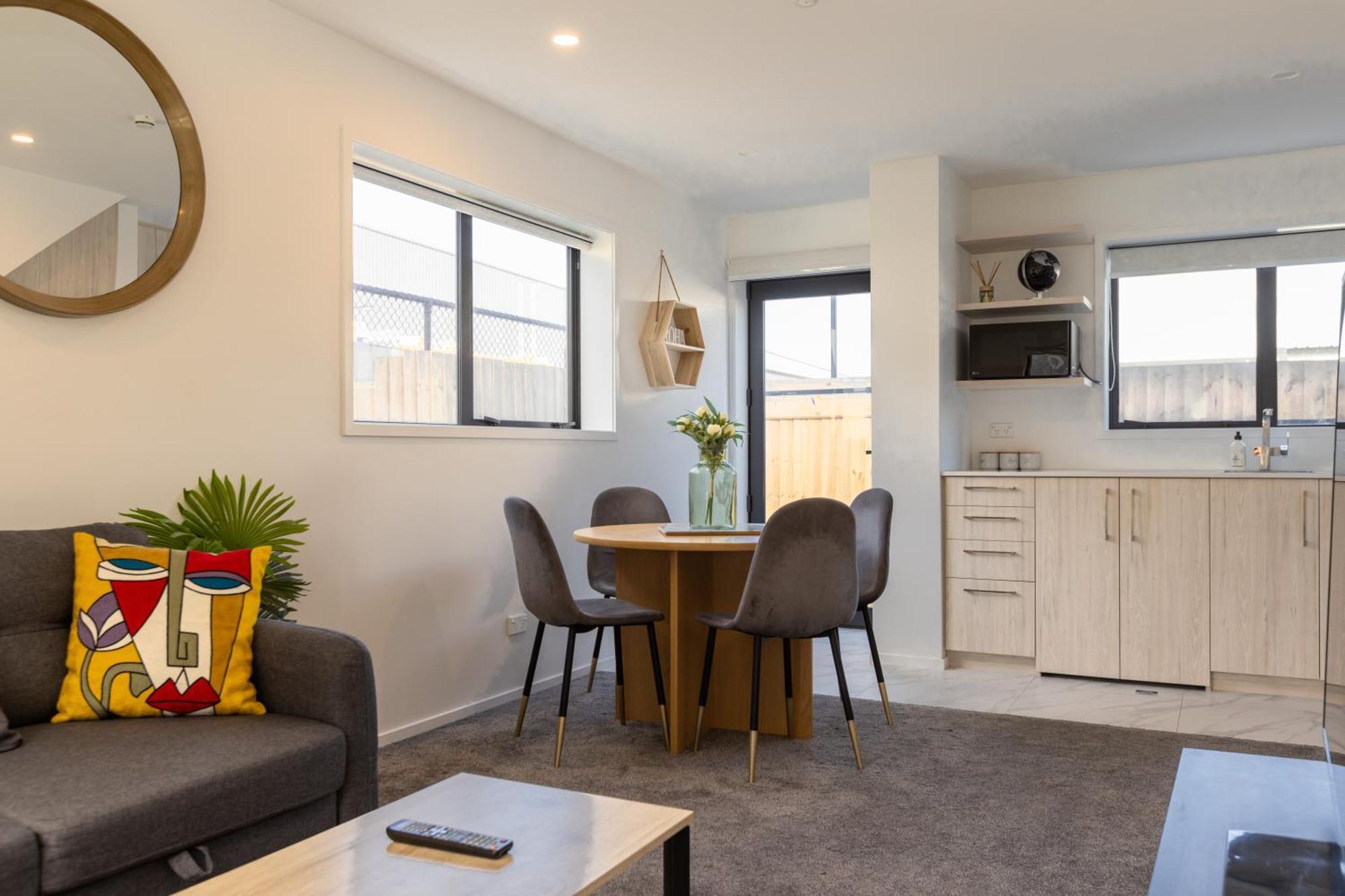 Holiday home Luxury 2 Bedroom Townhouse By Hagley Park In Cbd *