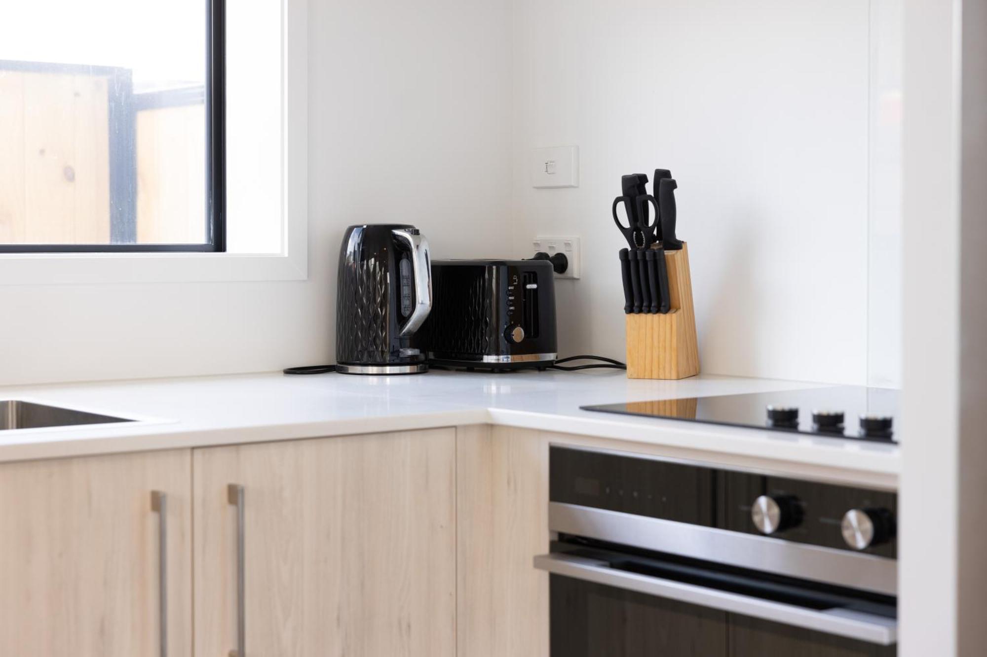 Luxury 2 Bedroom Townhouse By Hagley Park In Cbd *