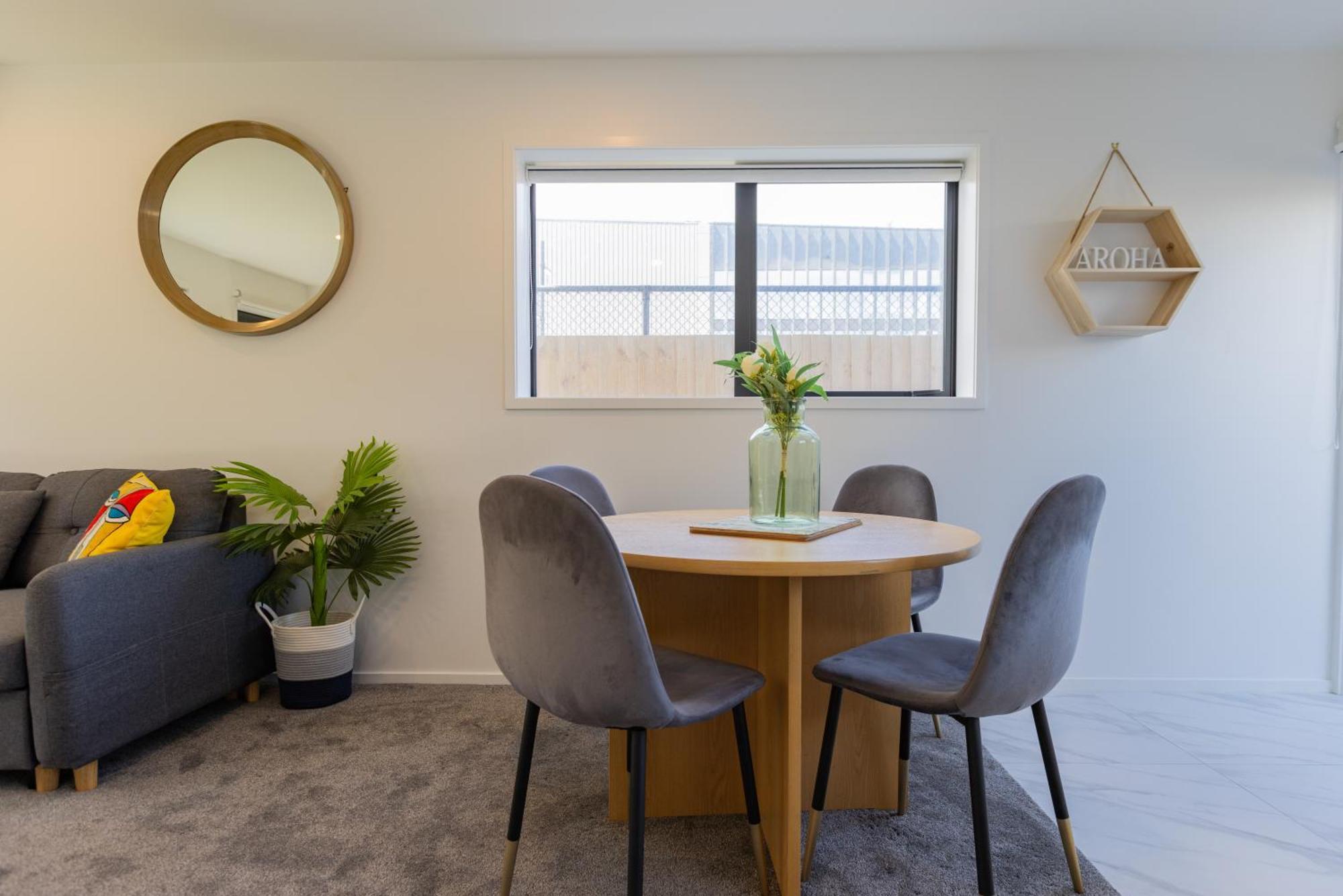 Luxury 2 Bedroom Townhouse By Hagley Park In Cbd *