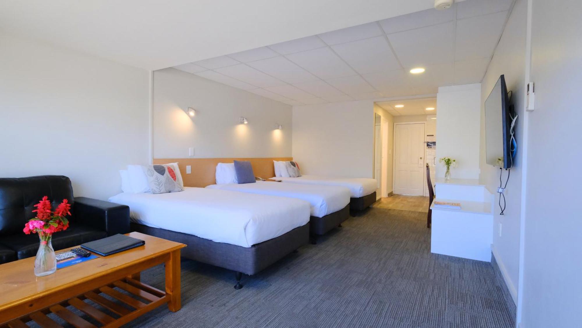 The Garden Hotel 3*