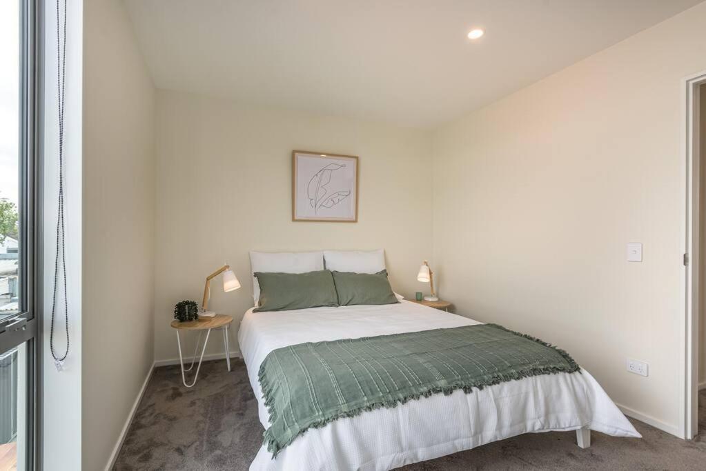 Apartment Hop, Skip, Jump To The !