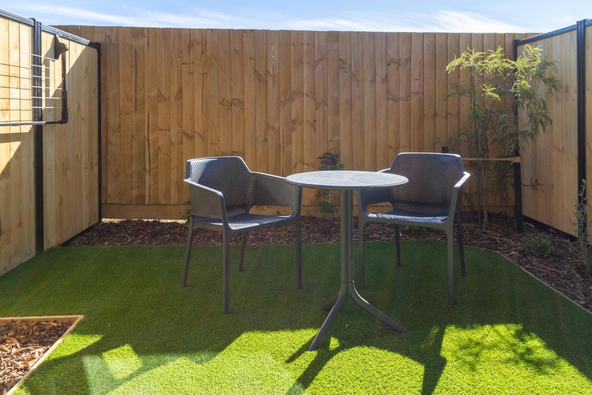 Downtown Delight: At 8 Wilmer With Backyard * Christchurch