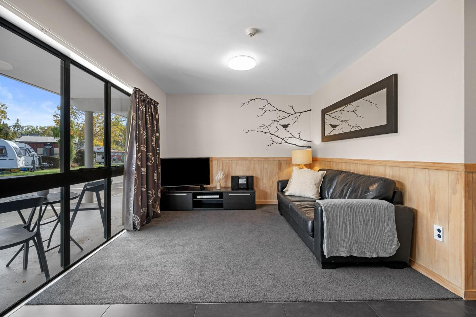 Tasman - 5* Christchurch