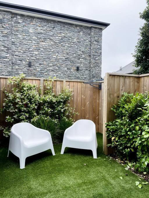Apartment Hagley Park Townhouse Christchurch