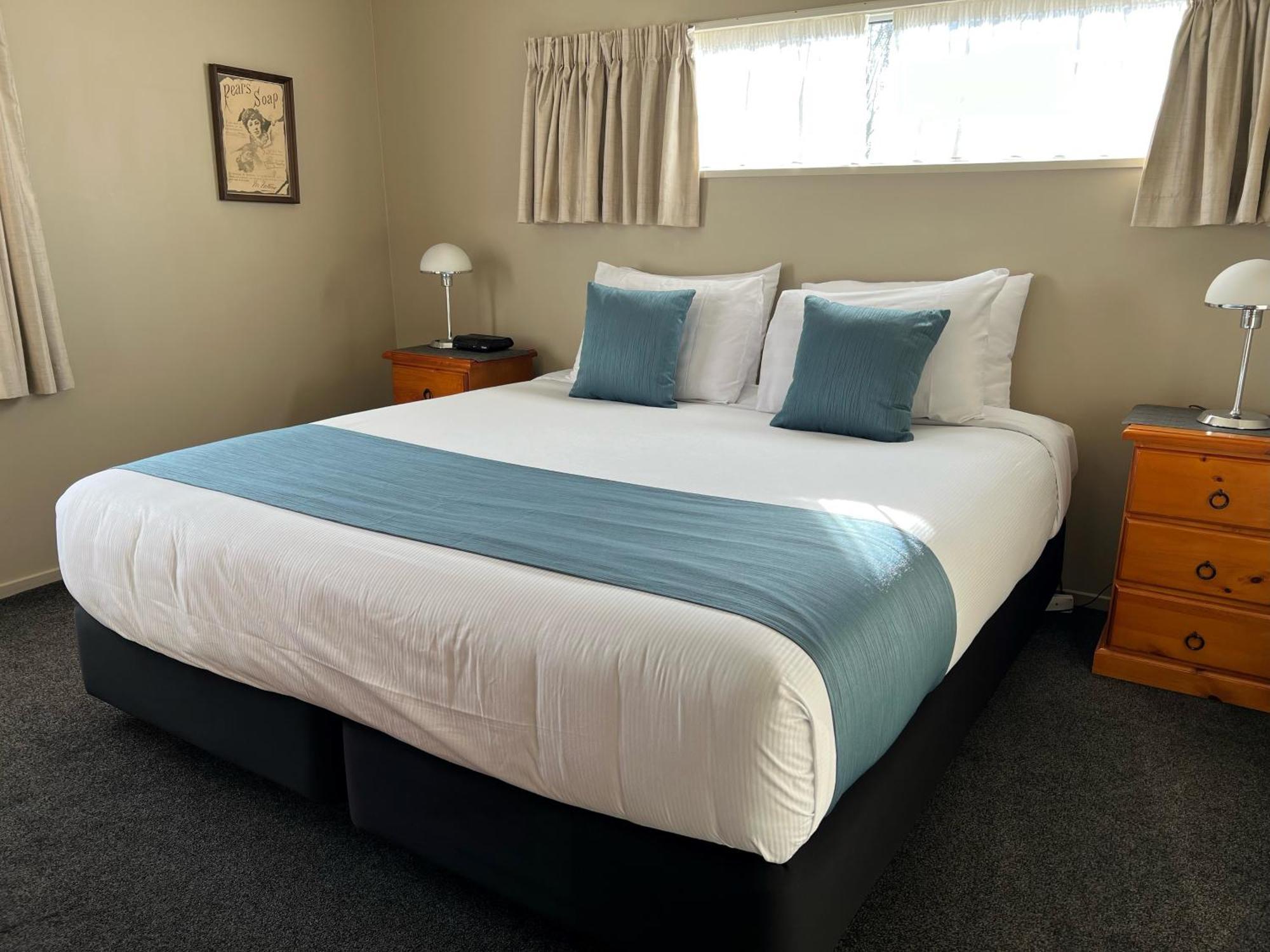 Motel Airport 4*
