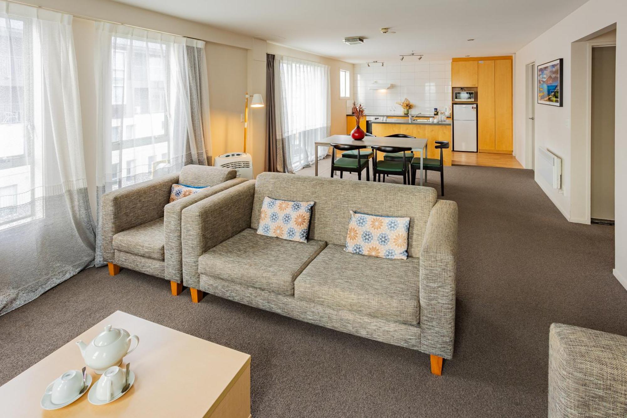 Aparthotel Quest Cathedral Junction Serviced
