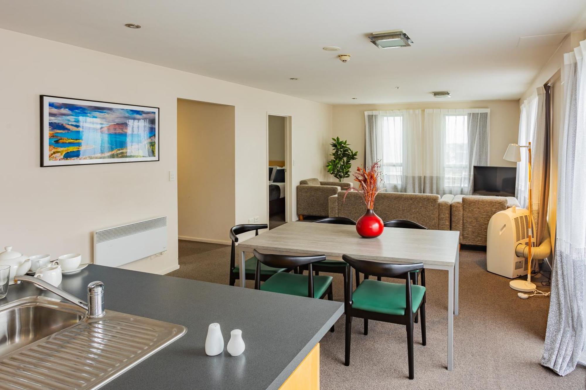 Quest Cathedral Junction Serviced Aparthotel 4*