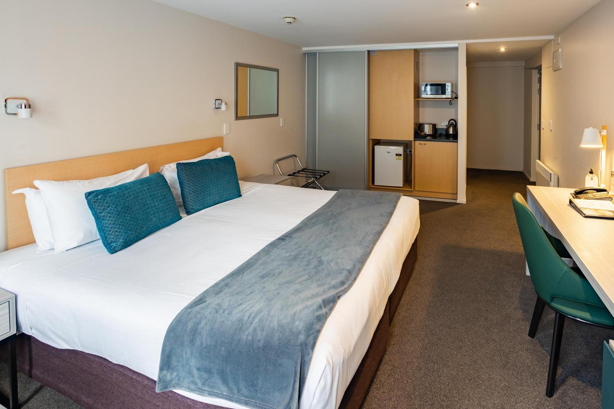 Quest Cathedral Junction Serviced 4*