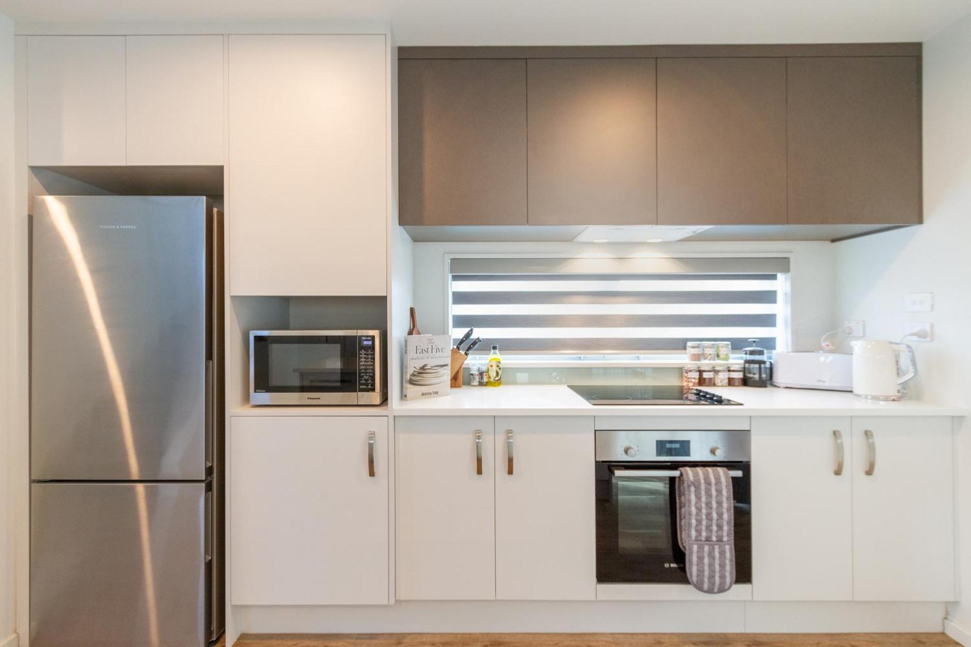 Spacious Near Avon River With Carpark * Christchurch