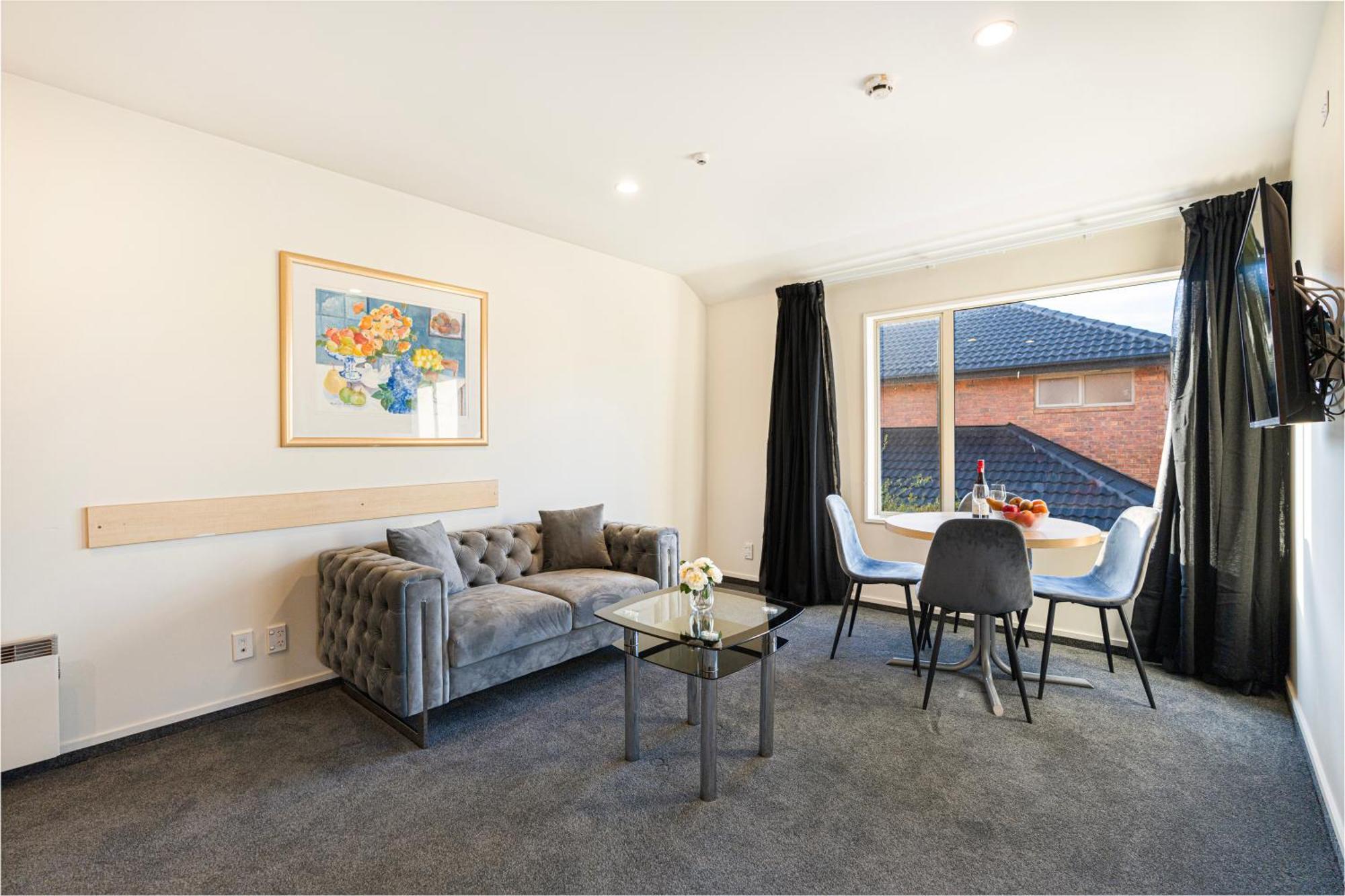 Daffodil 4* Christchurch
