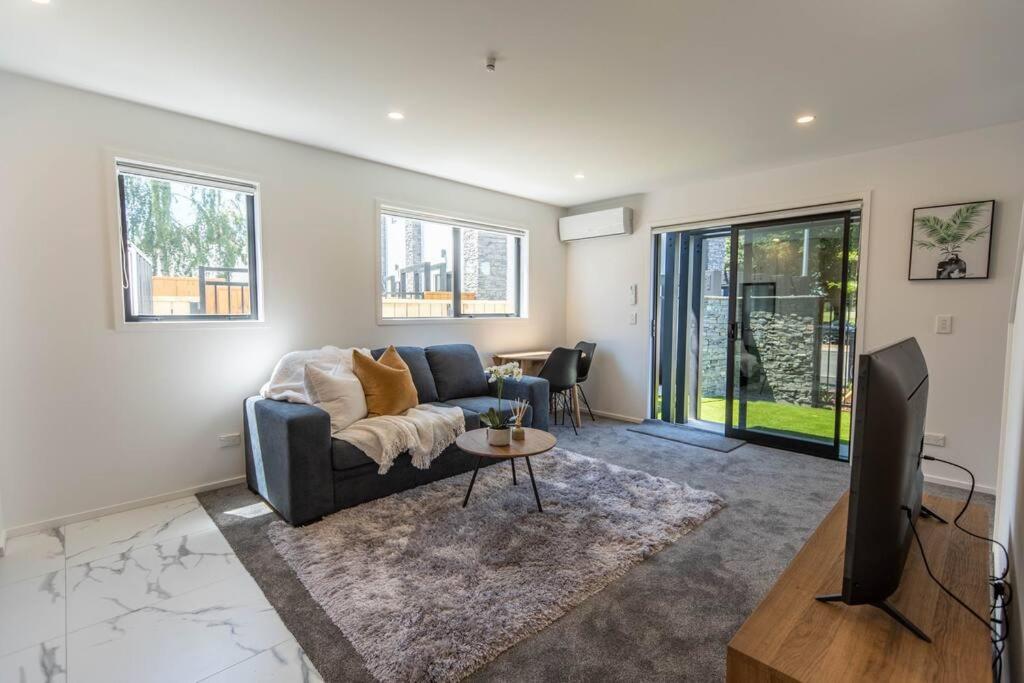 Apartment Brand New Opposite Hagley Park Close Cbd Hospital