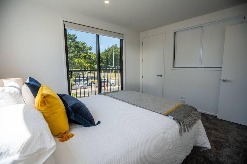 Brand New Opposite Hagley Park Close Cbd Hospital Christchurch