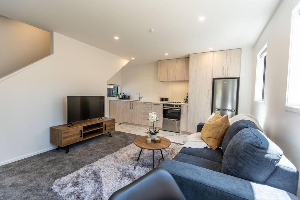 Brand New Opposite Hagley Park Close Cbd Hospital Christchurch