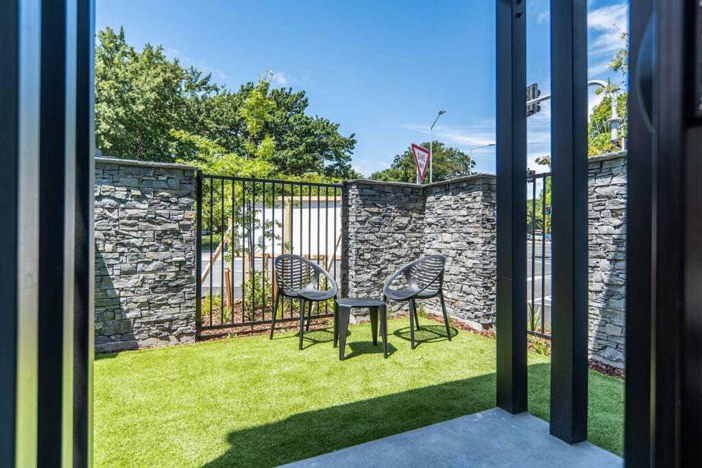 Brand New Opposite Hagley Park Close Cbd Hospital Christchurch