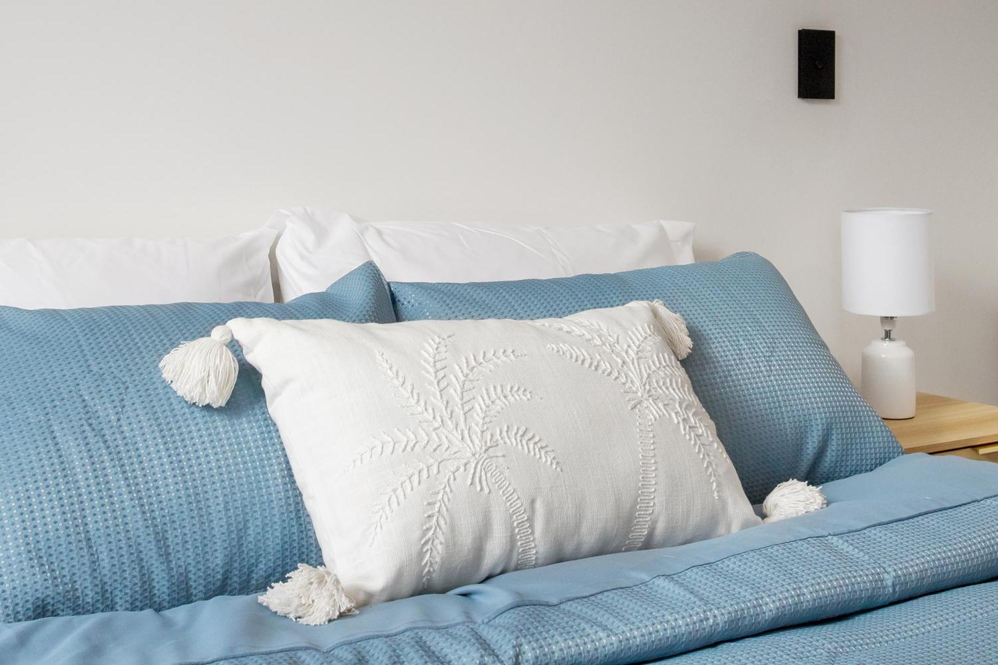 Spring Special Cbd Free Parking Apartment