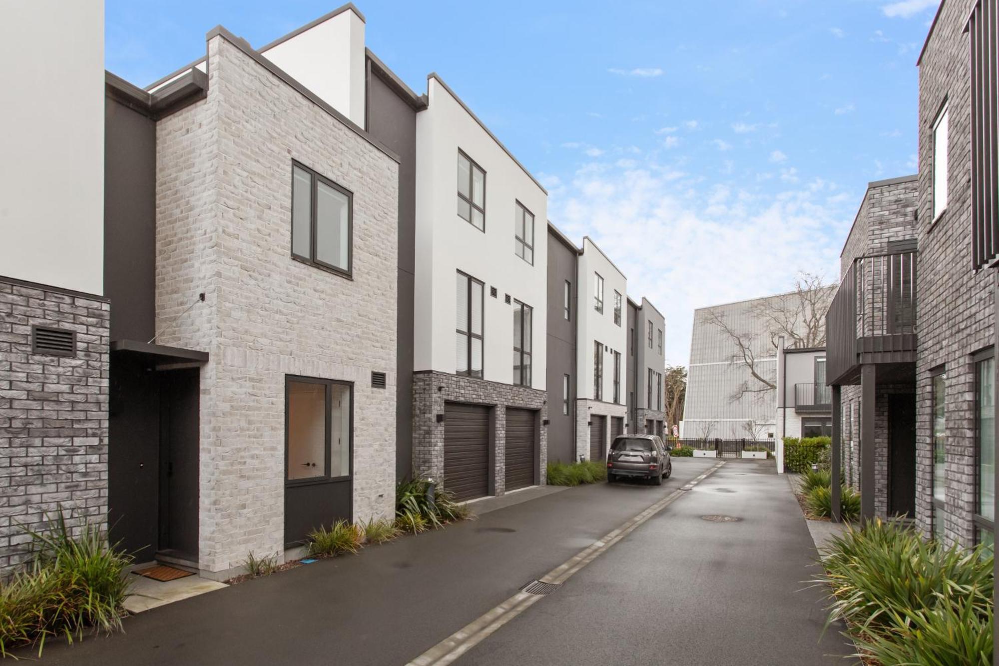 Spring Special Cbd Free Parking Apartment