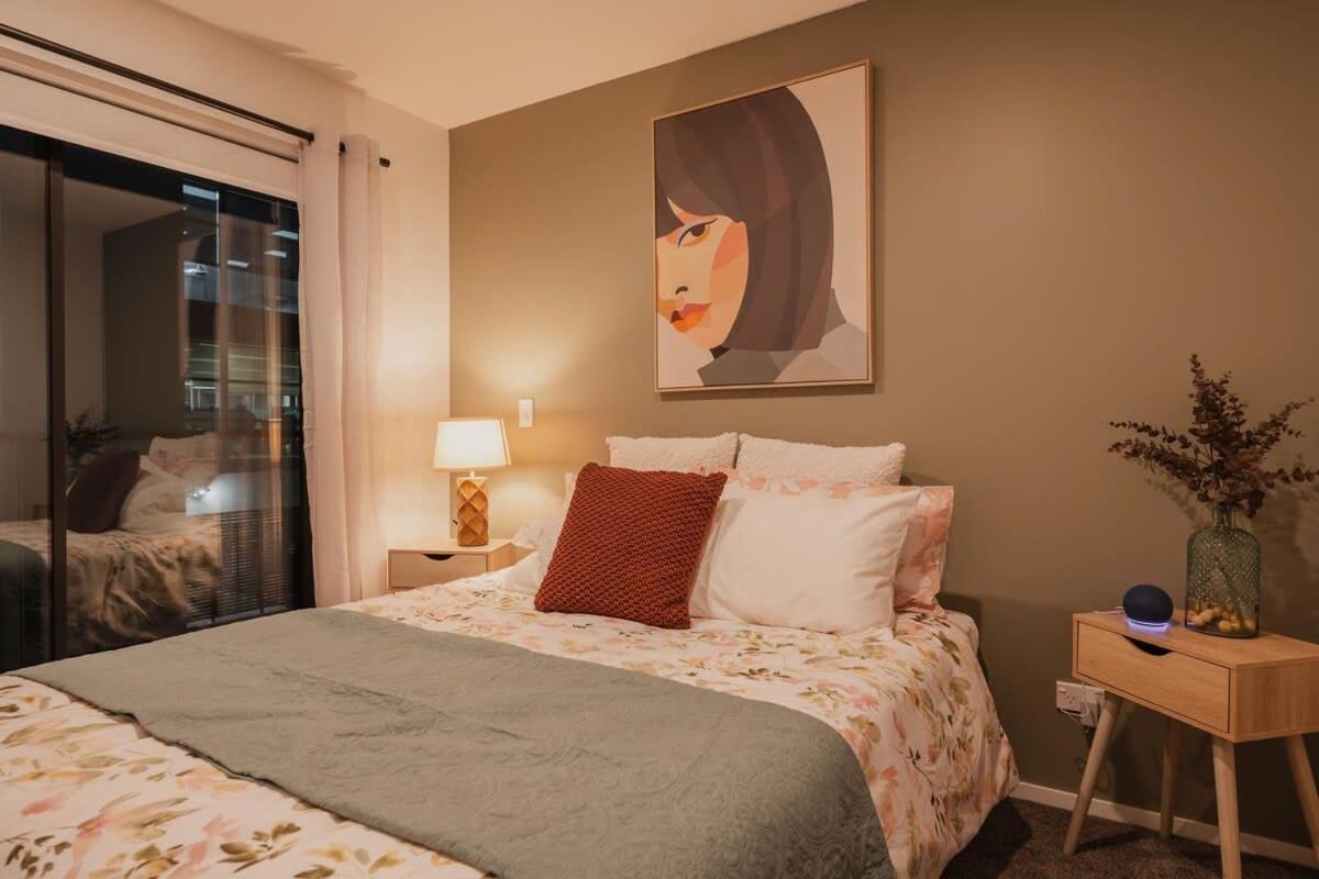 Apartment Your Stylish Retreat In The Heart Of The