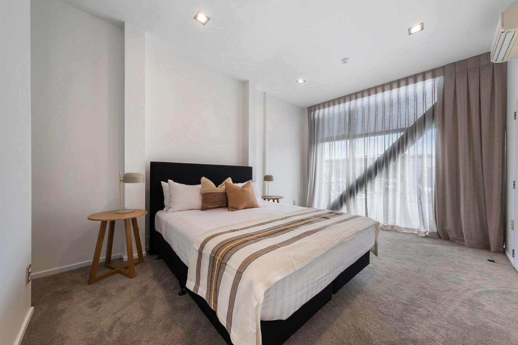 Southwark & 4* Christchurch