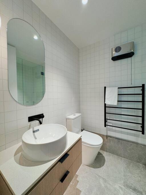 Apartment Black-luxe Living In The Heart Of City Christchurch