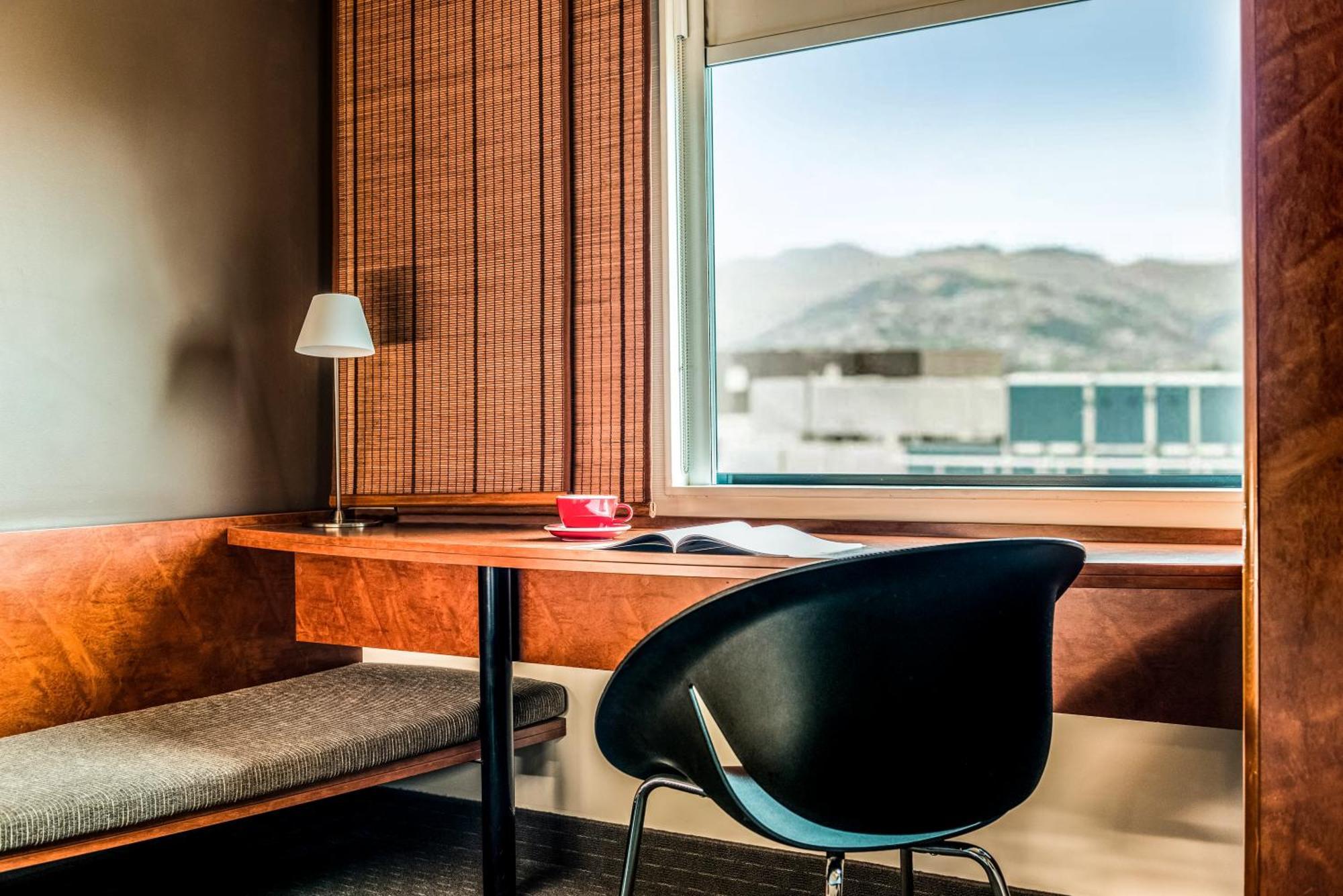 Ibis 3*
