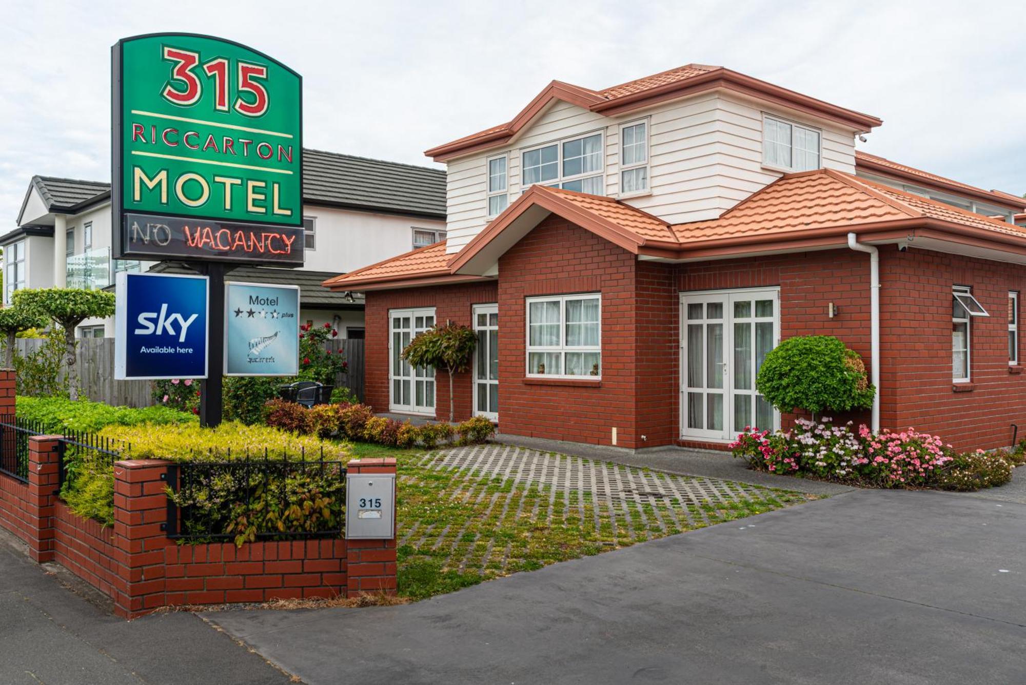 315 Riccarton Motel 4*