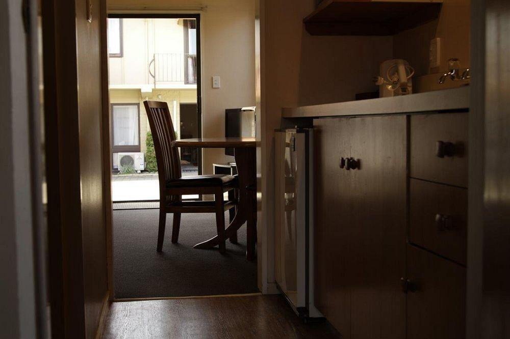 Abbey Motor Motel 3*