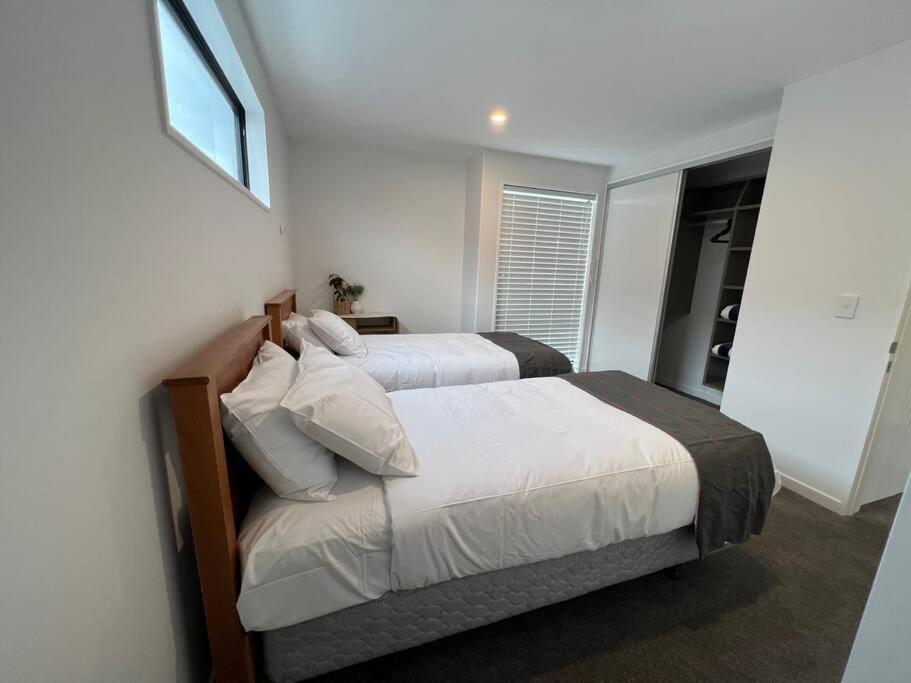 Family House Airport Heaven Holiday home Christchurch