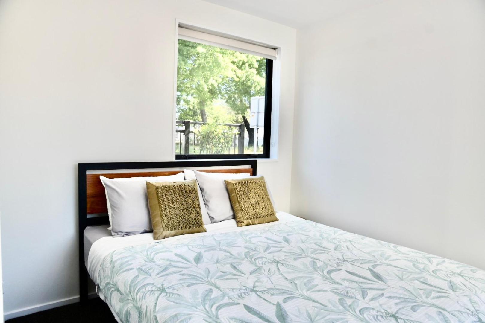 Chch Near Cbd Sleek New Townhouse 3 Beds 3 Bath With Onsite Garage Holiday home *