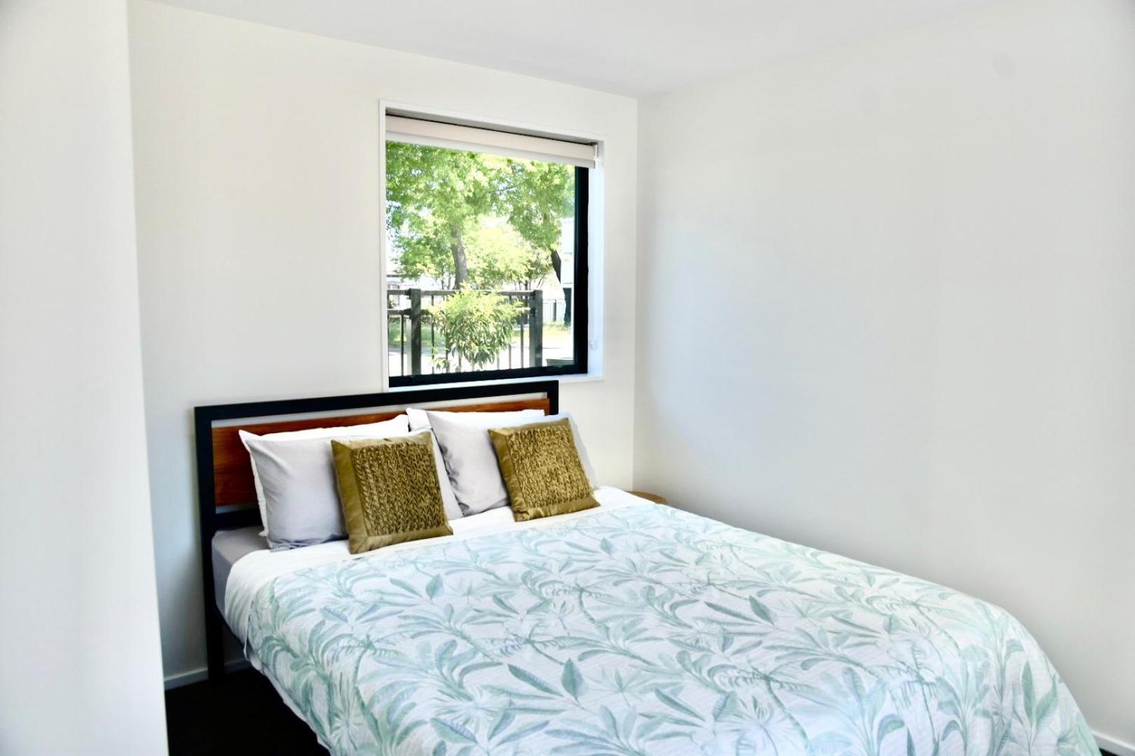 Chch Near Cbd Sleek New Townhouse 3 Beds 3 Bath With Onsite Garage Holiday home Christchurch