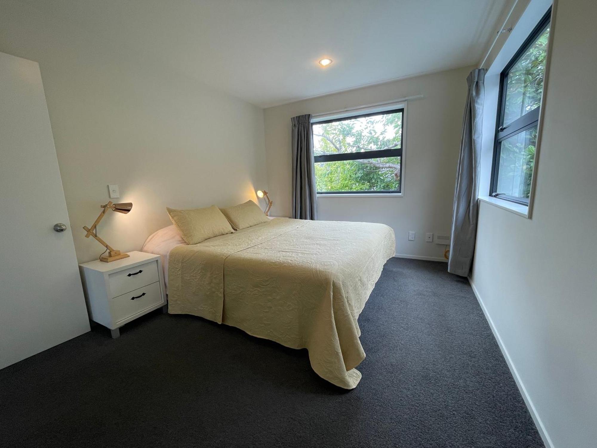 Quiet, New, Sunny Cnzhouse On Upstairs Near Cbd * Christchurch