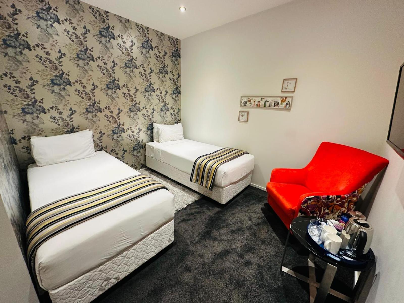 115 Hotel 4*