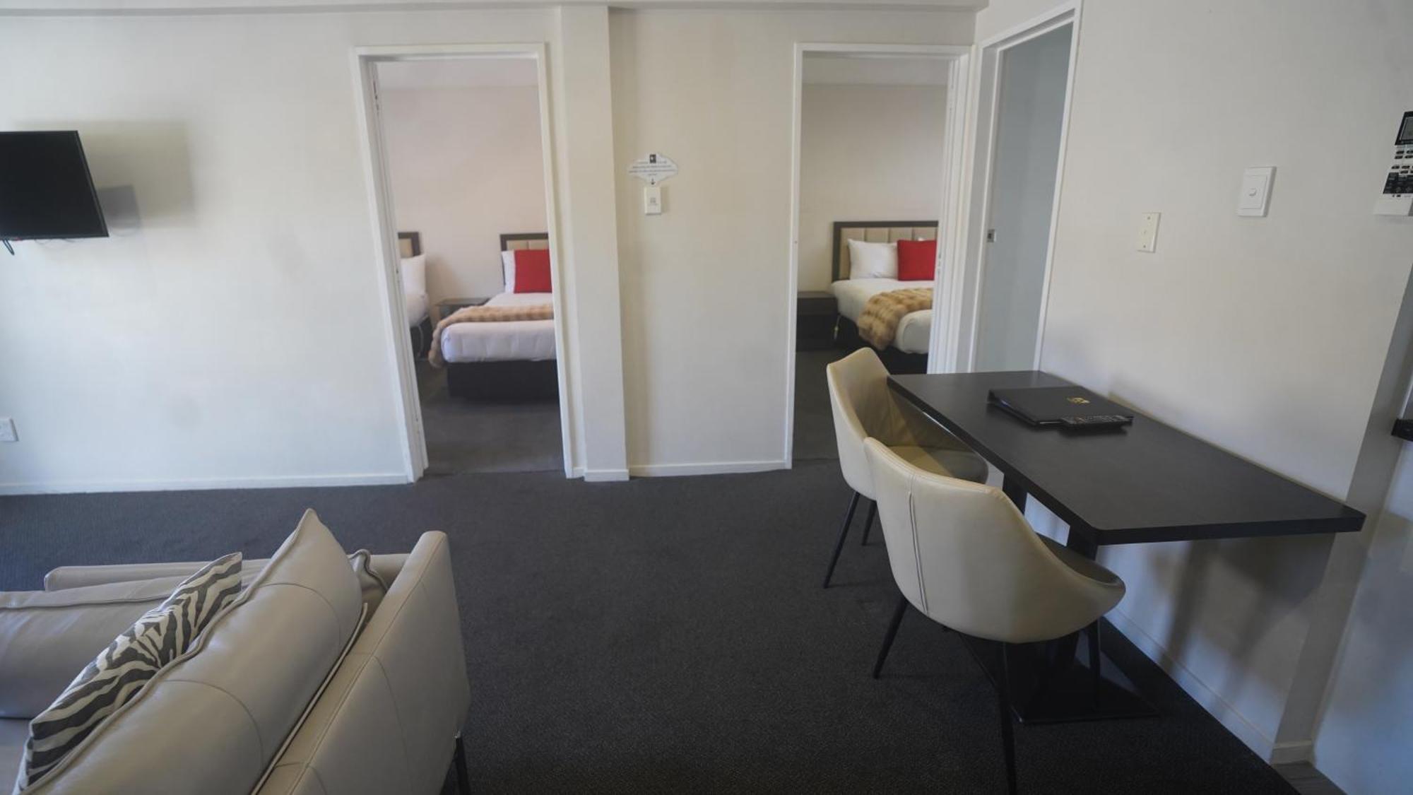 Abbey Motor Motel 3*