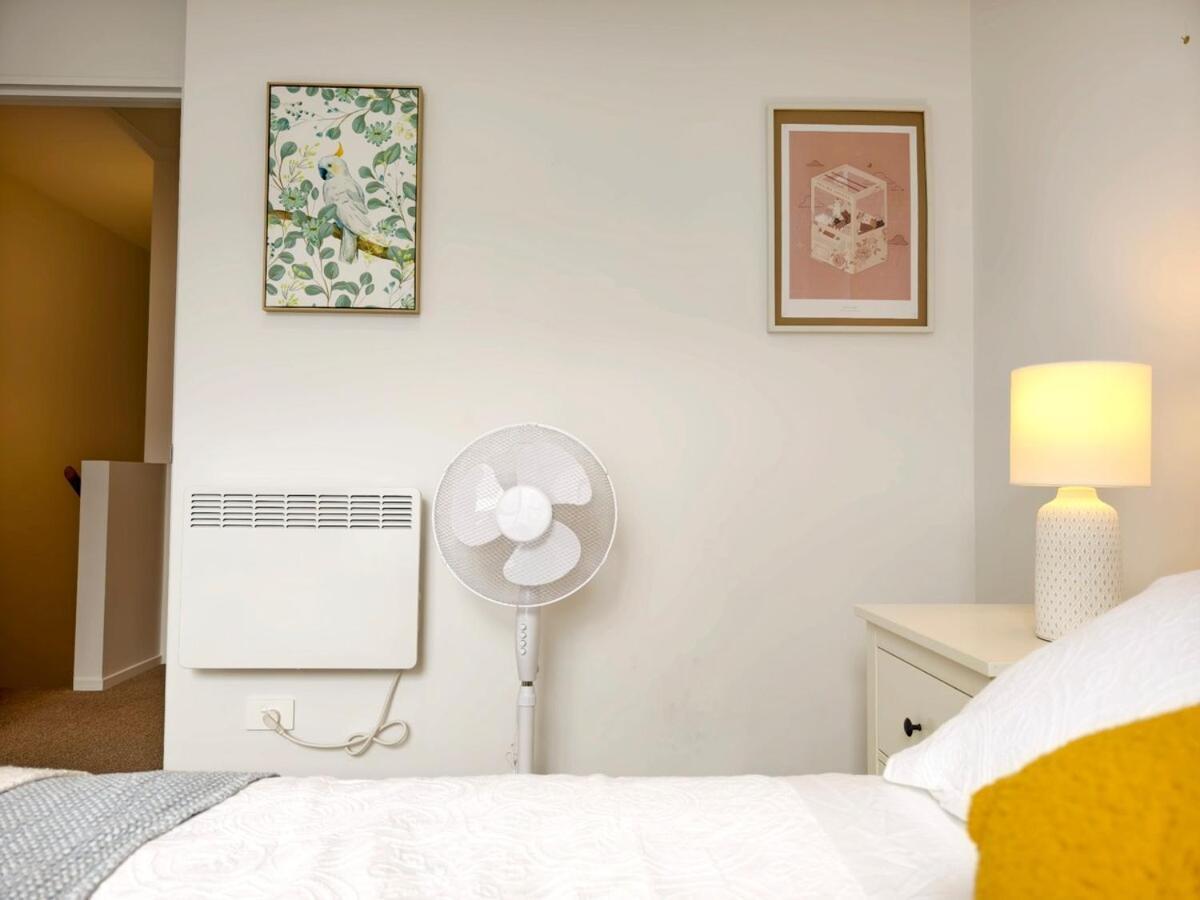 Cbd 2 Bed 2 Bath Parkside Retreat With Freeparking