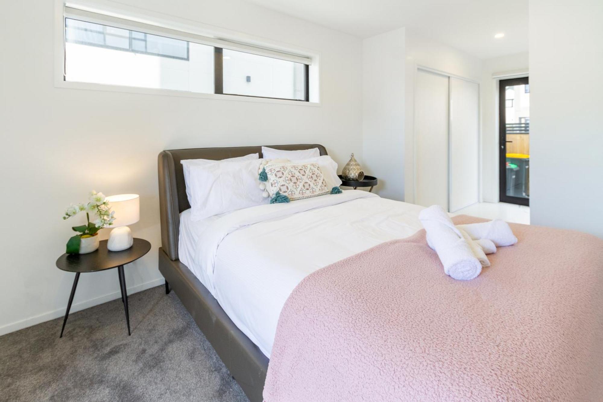 Seaside 2 Bed 2 Bath Haven Short Walk To The Christchurch