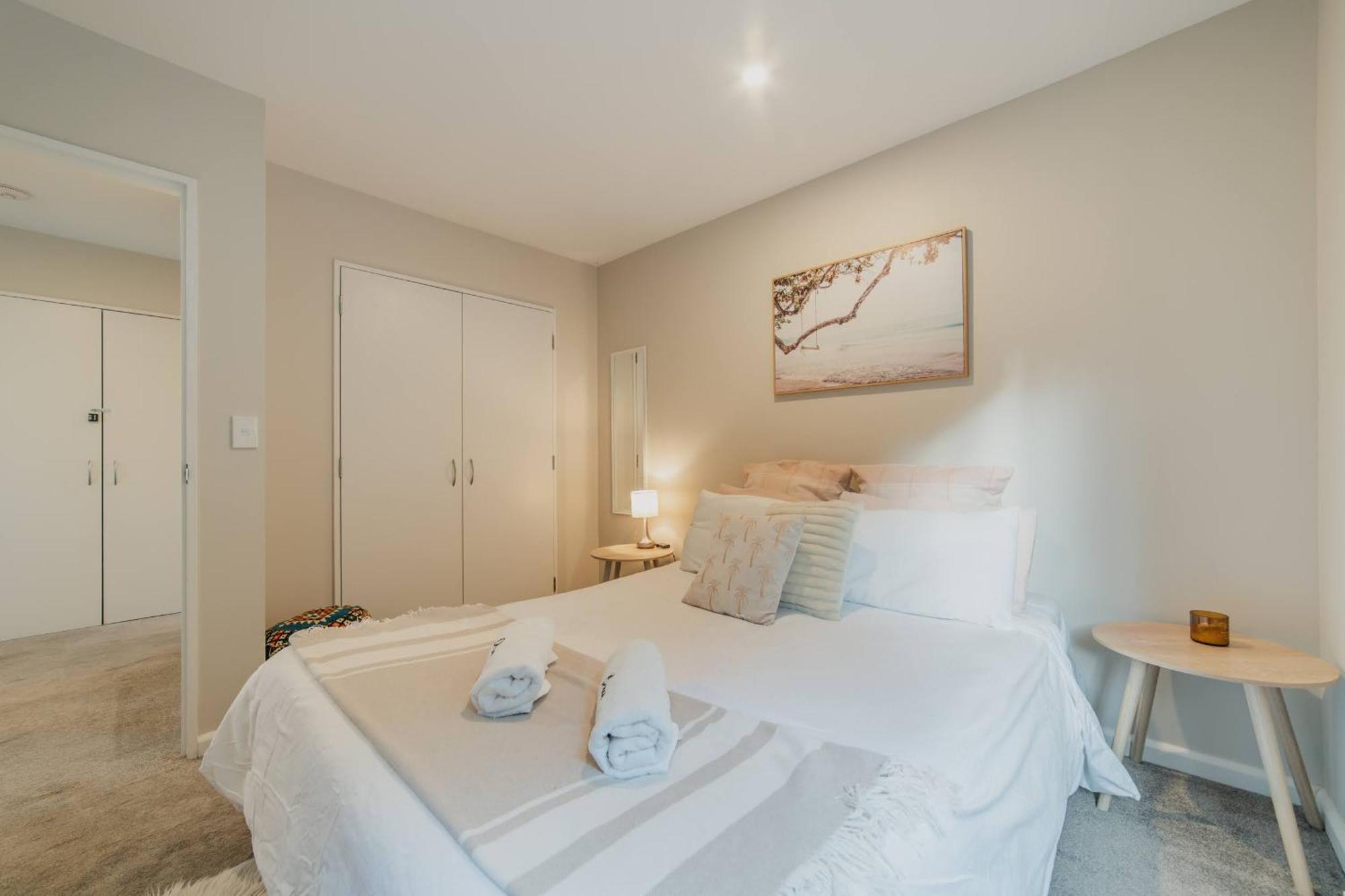 Elevated Ocean View Oasis - 3br 2 Bath Parking
