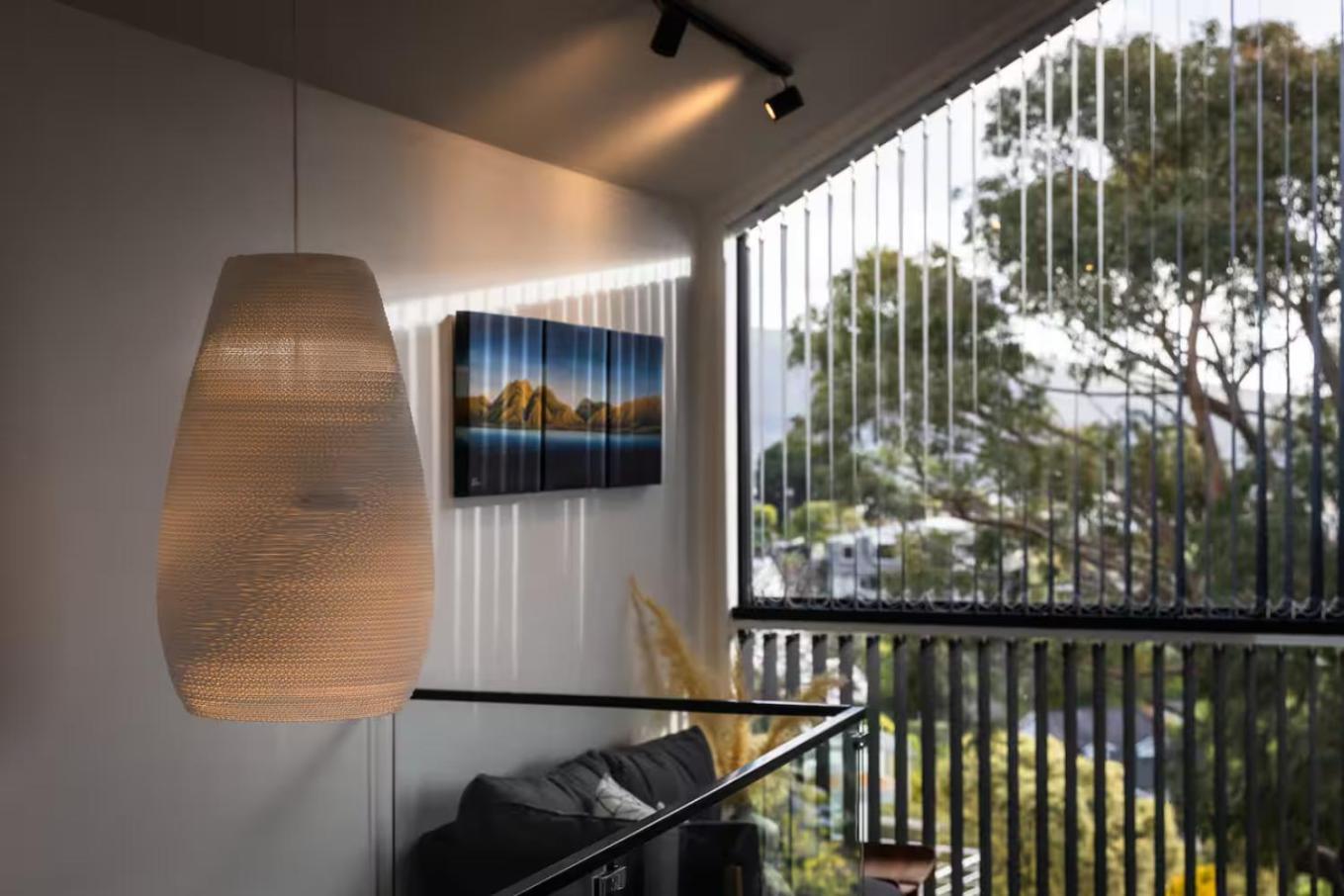 Apartment Modern Spacious Hillside Retreat With Scenic Views Christchurch