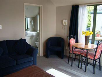 Motel Courtesy Court Christchurch