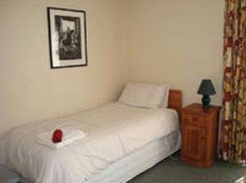 Earnslaw Motel