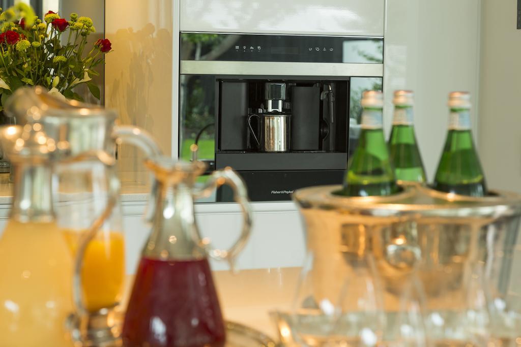 Bed & Breakfast The Establishment Boutique 5*