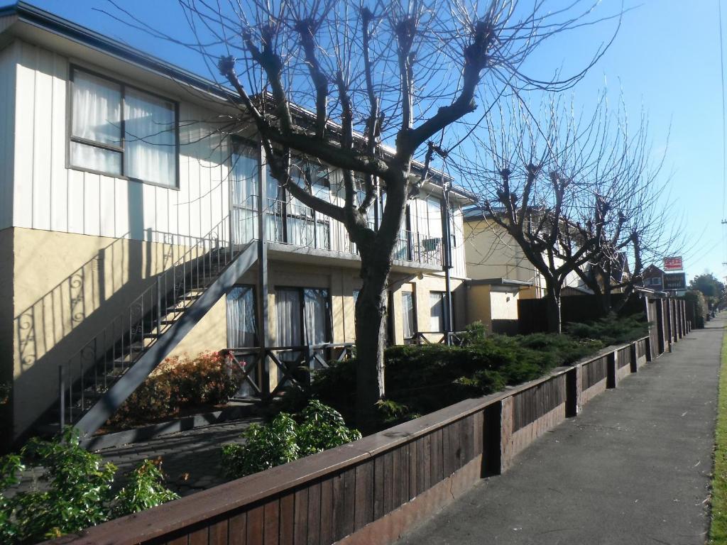 Avalon Motel 3*